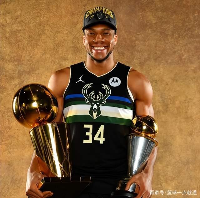 开云体育-包含萨克拉门托国王训练开放日，冲刺阶段战术微调引欢呼，NBA常规赛在即，数据趋势出现新变化的词条